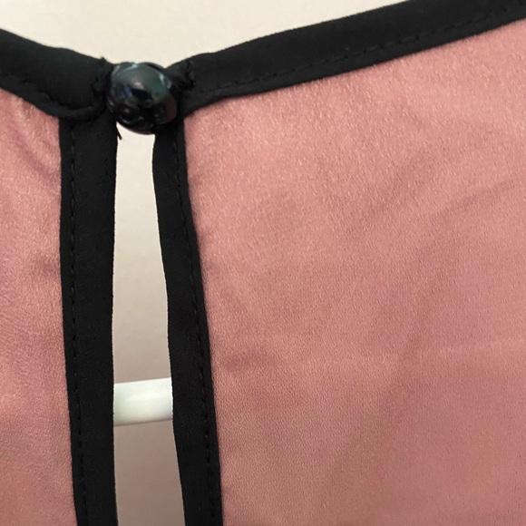 SHEIN Curve Blouse - Picture 4 of 4